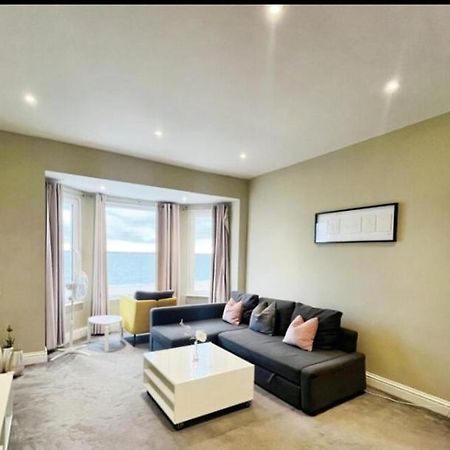 Stones Throw From The Beach - Stunning Sea View Portsmouth Zewnętrze zdjęcie